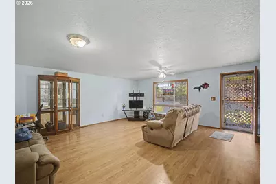 1620 NE 201st Ave, Fairview, OR 97024 - Photo 5