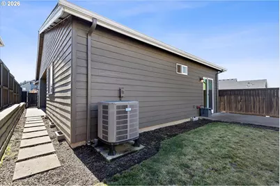 451 NE Greenway Dr, Estacada, OR 97023 - Photo 31