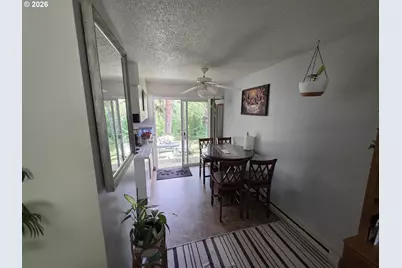 14737 SW Hall Blvd, Tigard, OR 97224 - Photo 15