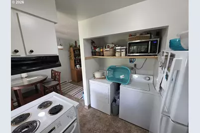 14737 SW Hall Blvd, Tigard, OR 97224 - Photo 17