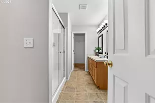 2571 Graystone Dr, Woodburn, OR 97071 - Photo 15