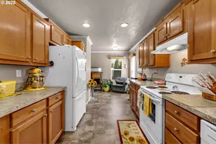 300 SW 7th Ave, Battle Ground, WA 98604 - Photo 11