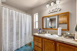 300 SW 7th Ave, Battle Ground, WA 98604 - Photo 17