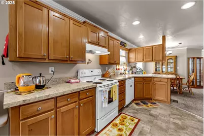 300 SW 7th Ave #704, Battle Ground, WA 98604 - Photo 9