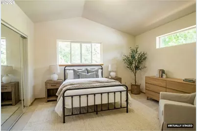 2719 SE 136th Pl, Portland, OR 97236 - Photo 3