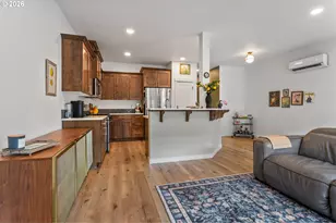 808 S 23rd Ave, Cornelius, OR 97113 - Photo 9