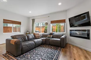 808 S 23rd Ave, Cornelius, OR 97113 - Photo 7
