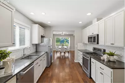 6924 SE Martins St, Portland, OR 97206 - Photo 13