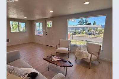 2345 F St, Springfield, OR 97477 - Photo 5