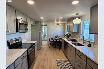 2345 F St, Springfield, OR 97477 - Photo 13