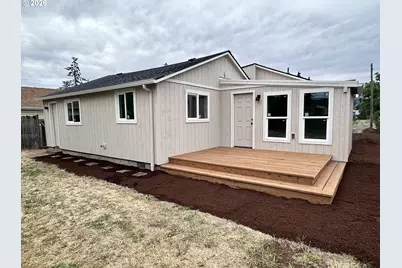 2345 F St, Springfield, OR 97477 - Photo 29