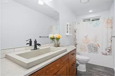 635 Valley Vista St, Sutherlin, OR 97479 - Photo 19