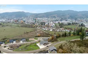 635 Valley Vista St, Sutherlin, OR 97479 - Photo 29