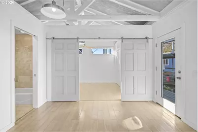 252 N Tomahawk Drive, Portland, OR 97217 - Photo 15