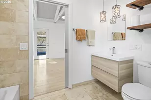 252 N Tomahawk Dr, Portland, OR 97217 - Photo 17