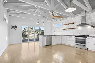 252 N Tomahawk Dr, Portland, OR 97217 - Photo 3