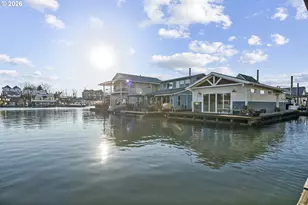 252 N Tomahawk Dr, Portland, OR 97217 - Photo 1