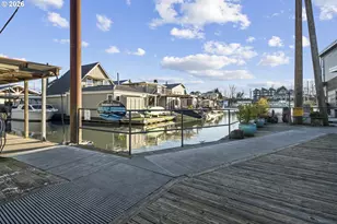 252 N Tomahawk Dr, Portland, OR 97217 - Photo 27