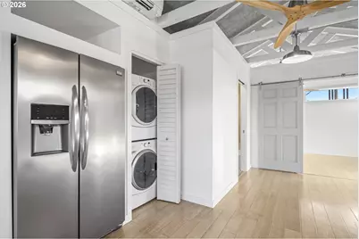 252 N Tomahawk Drive, Portland, OR 97217 - Photo 9