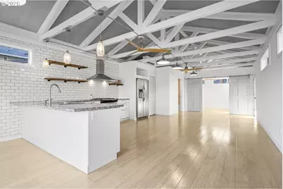 252 N Tomahawk Drive, Portland, OR 97217 - Photo 5