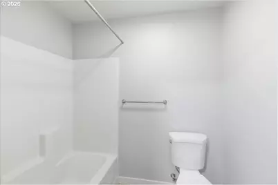 847 W Oak St, Lebanon, OR 97355 - Photo 45