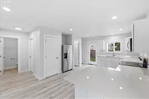 847 W Oak St, Lebanon, OR 97355 - Photo 27