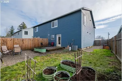 847 W Oak St, Lebanon, OR 97355 - Photo 21