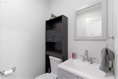 847 W Oak St, Lebanon, OR 97355 - Photo 9