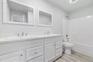 847 W Oak St, Lebanon, OR 97355 - Photo 37