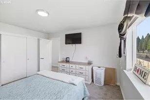 847 W Oak St, Lebanon, OR 97355 - Photo 13