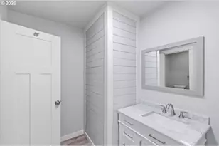 847 W Oak St, Lebanon, OR 97355 - Photo 43