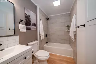 9424 SE Bell Ave, Milwaukie, OR 97222 - Photo 11