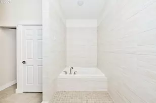 8159 SW 85th Ave, Portland, OR 97223 - Photo 33