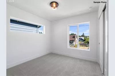4366 NE Going St, Portland, OR 97218 - Photo 9