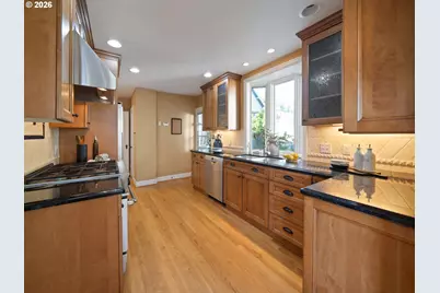 614 SE 52nd Ave, Portland, OR 97215 - Photo 13