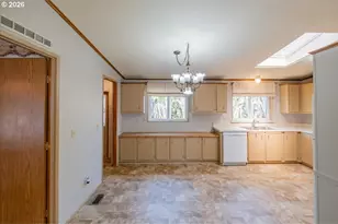 500 Loucks Way, Brownsville, OR 97327 - Photo 11