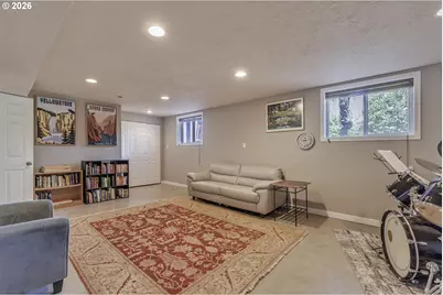 704 NE Linden Ave, Hillsboro, OR 97124 - Photo 23