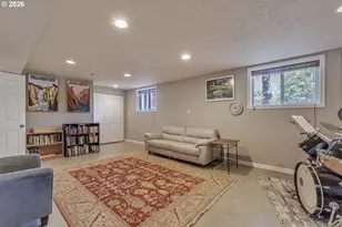 704 NE Linden Ave, Hillsboro, OR 97124 - Photo 23