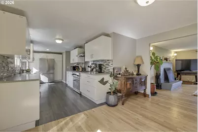 704 NE Linden Ave, Hillsboro, OR 97124 - Photo 11