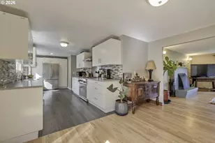 704 NE Linden Ave, Hillsboro, OR 97124 - Photo 11