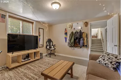 704 NE Linden Ave, Hillsboro, OR 97124 - Photo 25