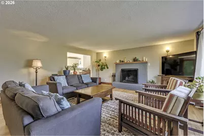 704 NE Linden Ave, Hillsboro, OR 97124 - Photo 7