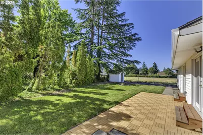 704 NE Linden Ave, Hillsboro, OR 97124 - Photo 31