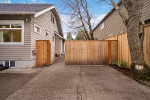 2736 N Argyle St, Portland, OR 97217 - Photo 37