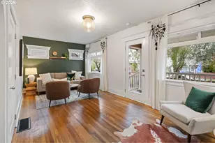 2736 N Argyle St, Portland, OR 97217 - Photo 3