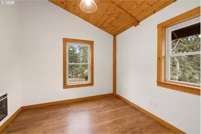 7833 SW Larch St, Portland, OR 97223 - Photo 23