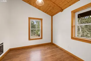 7833 SW Larch St, Portland, OR 97223 - Photo 23