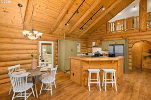 7833 SW Larch St, Portland, OR 97223 - Photo 9