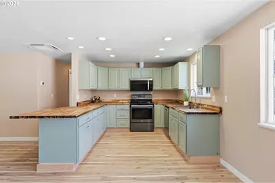 1705 Brewer Ave, Eugene, OR 97401 - Photo 9