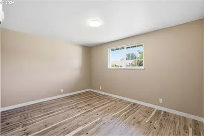 1705 Brewer Ave, Eugene, OR 97401 - Photo 25